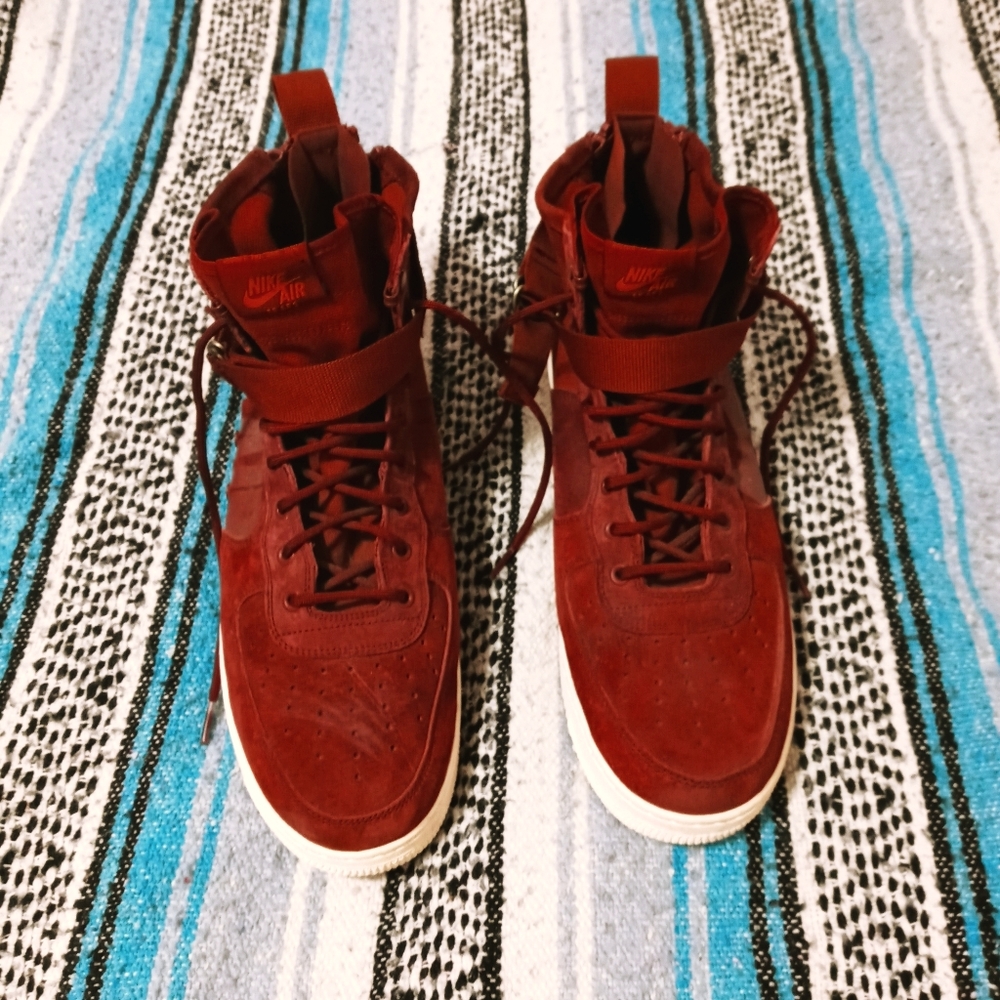 Nike SF AF1 Mid FIF Vintage Wine Size 13